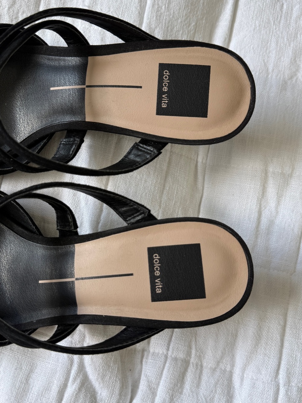 Dolce Vita Black Pointed Toe Double-Strap heel - Picture 2 of 5